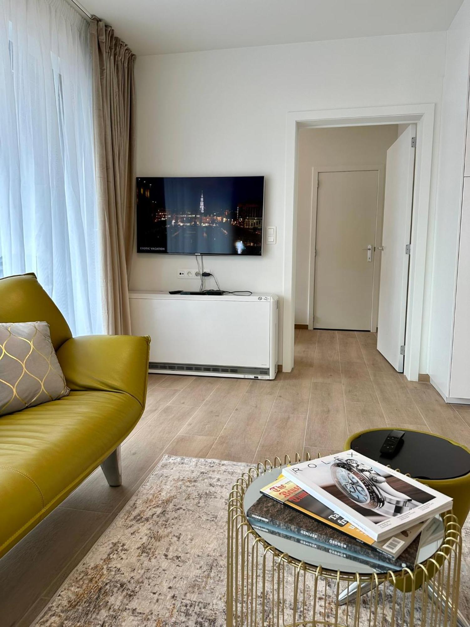 Apartment Urbanstay - Jacqmain Downtown *